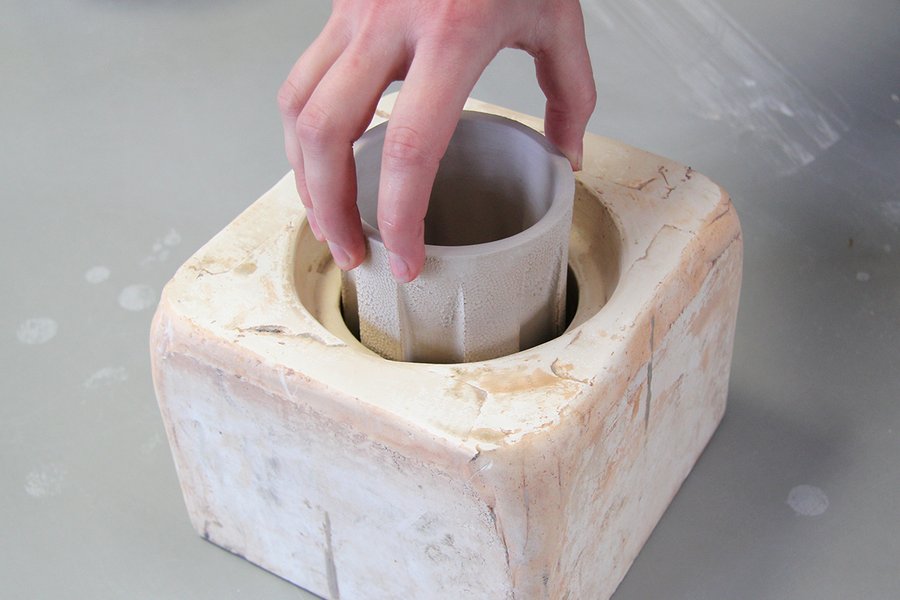 Intermediate Mold Making and Slipcasting: Mugs image